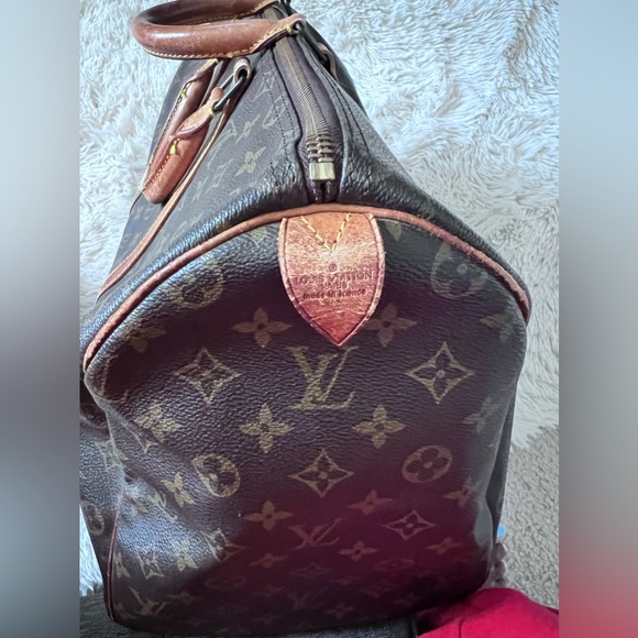 Louis Vuitton Monogram Keepall 50 - Picture 4 of 15